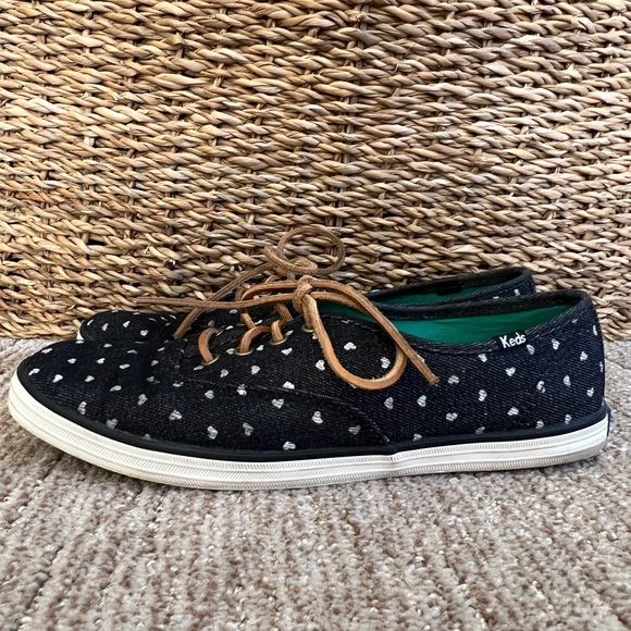 Keds X Taylor Swift denim canvas with white hearts, leather laces. Size 10 - Picture 5 of 8